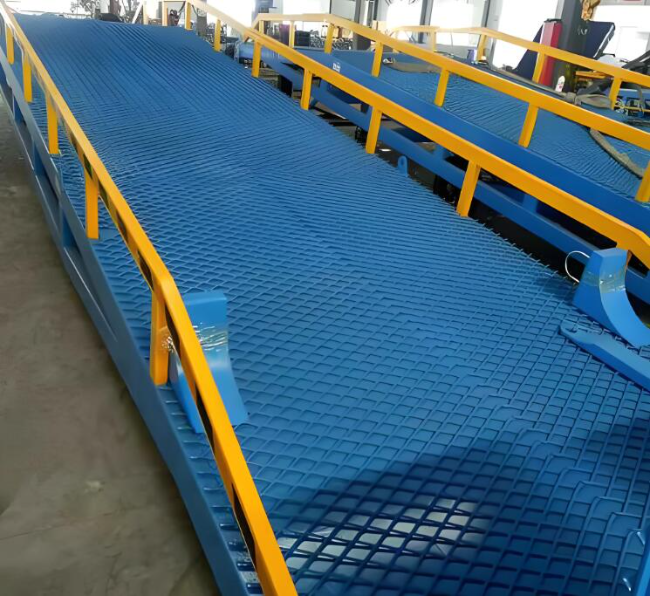 乌什移动式液压登车桥